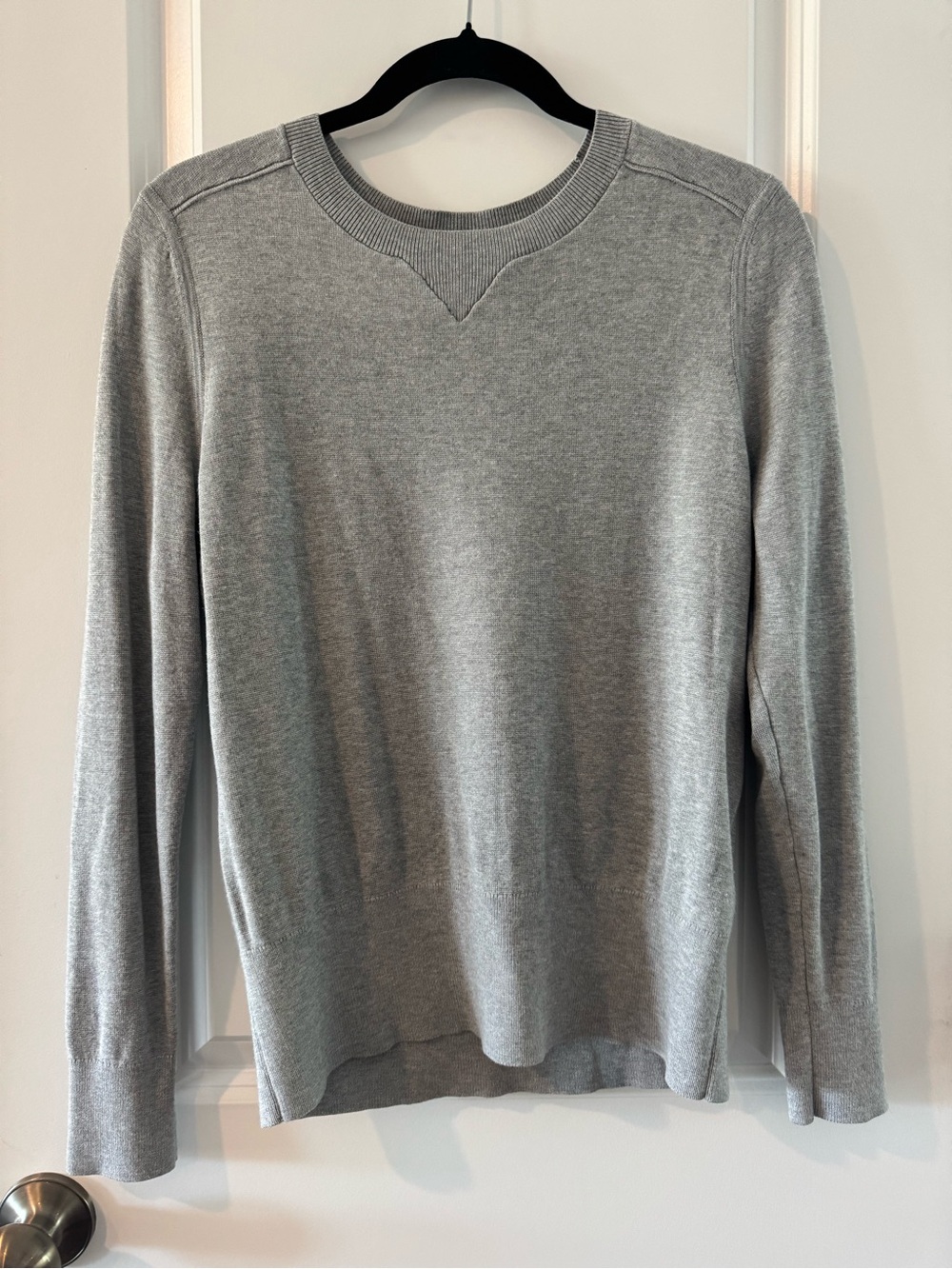 Banana Republic Light Gray Crewneck Sweater